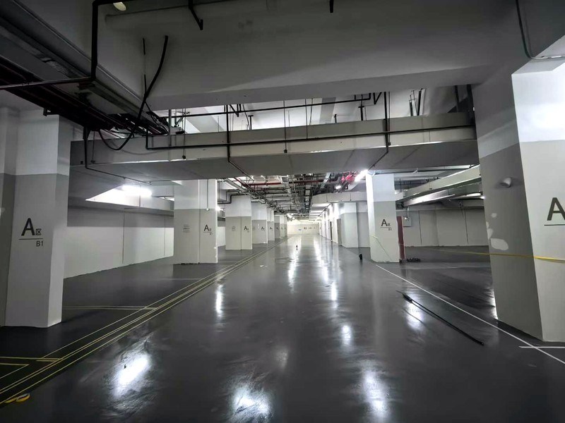地下停车场地坪整体建设完工效果